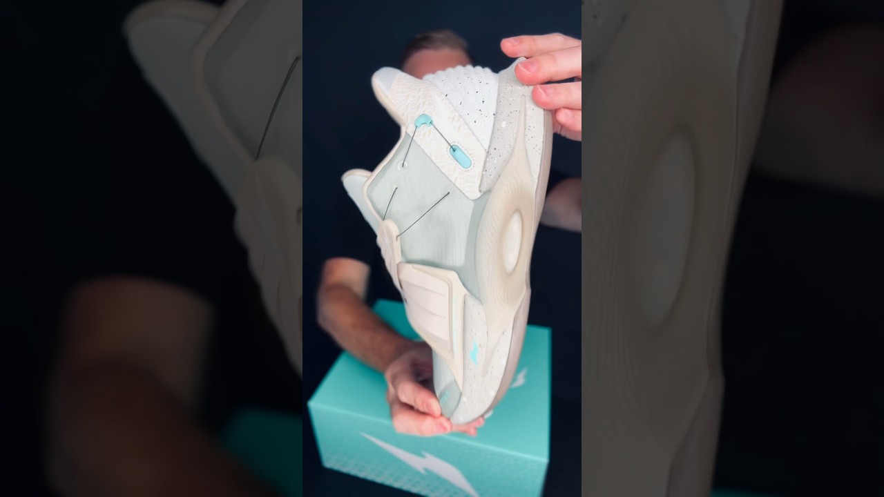 👟🕖 - Nike x RTFKT - Cryptokicks iRL - Stone