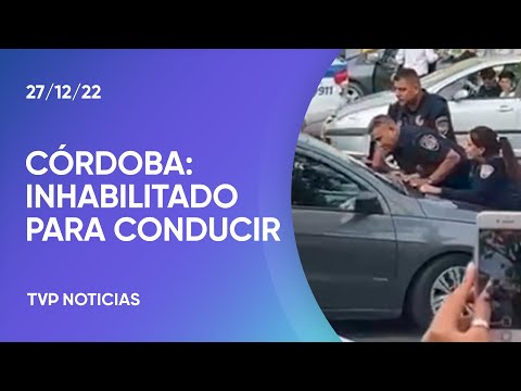 Córdoba: inhabilitan la licencia de conducir del joven que embistió a dos policías