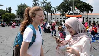 Percakapan Bahasa Inggris dengan bule | Eva's Vlog