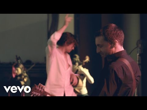 The Last Shadow Puppets - Les Cactus (Official Video)