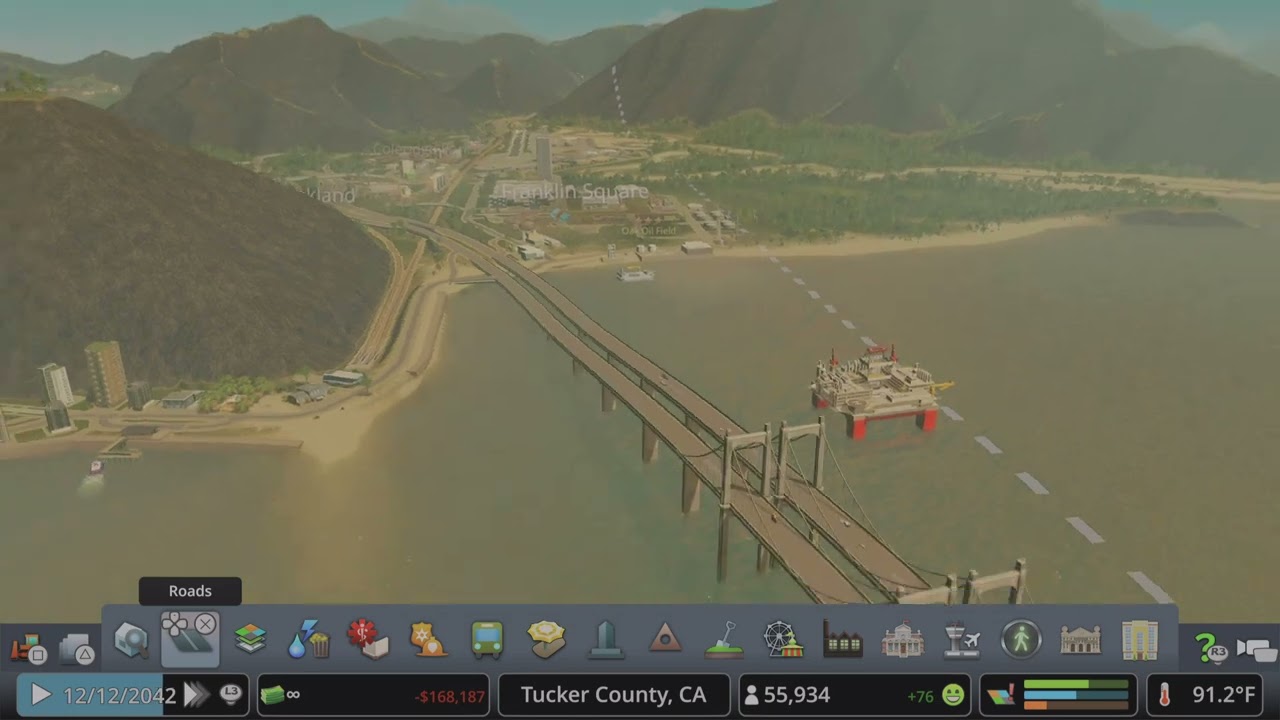 A Lehto Electronics cargo district and town in Cities: Skylines Remastered