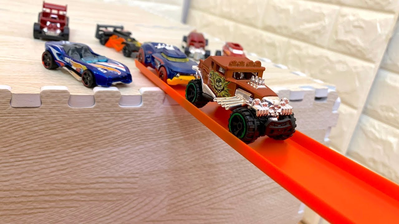 Toy Car Cross the Bridge - YouTube