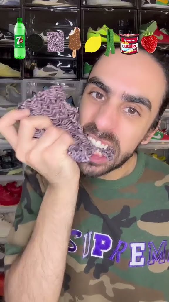 Food ASMR Eating a 7UP bottle #food #asmreating #funny #satisfying #eating #mukbang