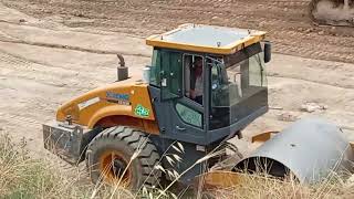 CARS. construction cranes, road construction machines #earthworks #caterpillar #dozer #d6 #ripper screenshot 3