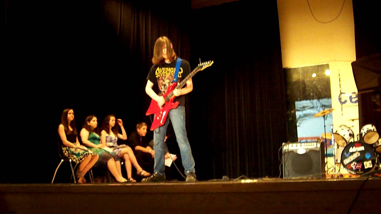 BILLY 8TH GRADE TALENT SHOW 2014 HAIL TO THE KING AVENGED SEVENFOLD COVER