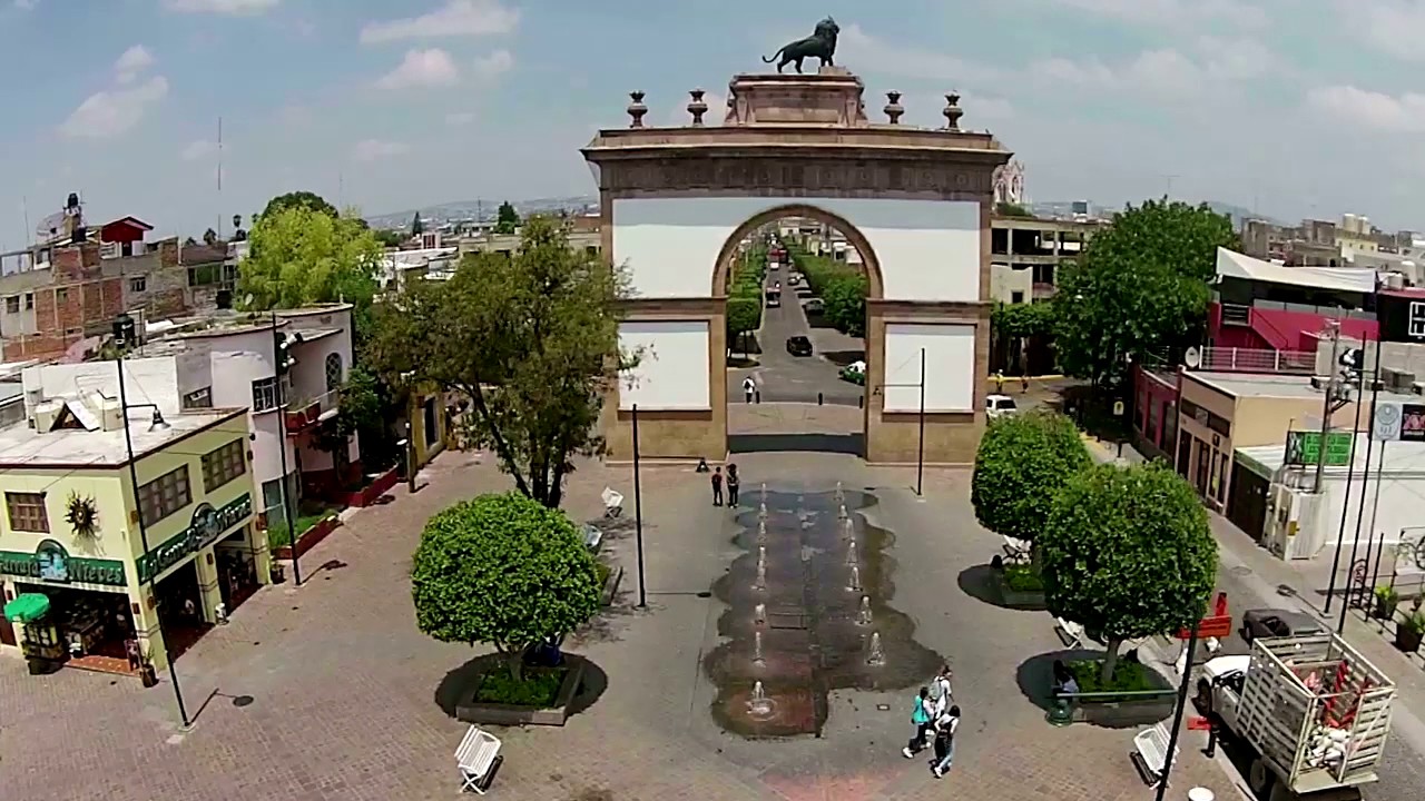 Arco de la Calzada - YouTube
