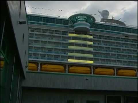 Video: Notranjost ladje za križarjenje Allure of the Seas