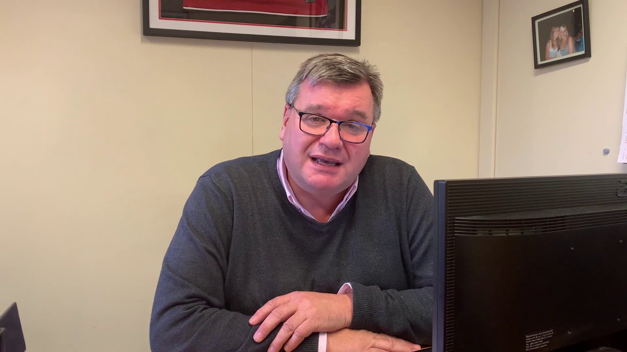 Mr Anderson Introduces....