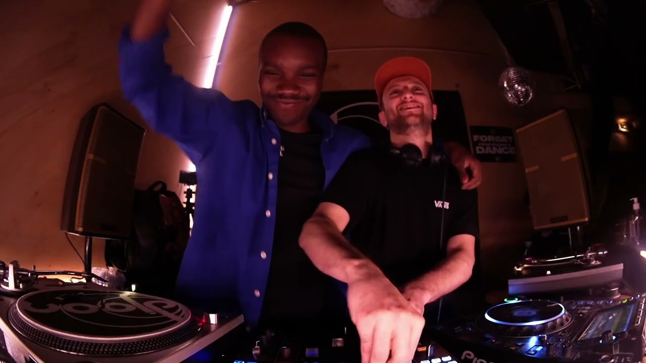 Chinau b2b Larry G @ Djoon with De La Groove 29.04.23