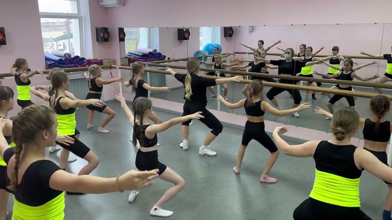 ОМЕГА. «Классический экзерсис на середине зала»