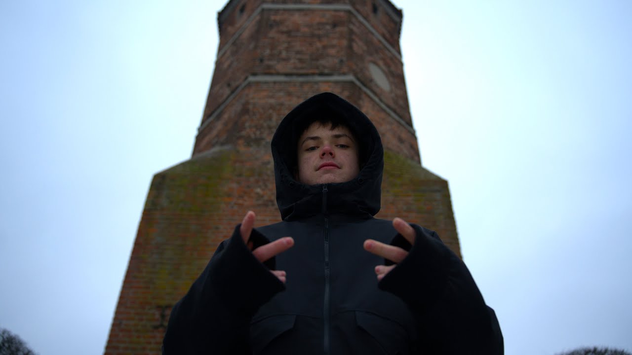 REZJEB - MUZYKA [🎥: RODI] [OFFICIAL VIDEO] - YouTube