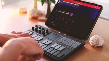 Making lofi beat with the Korg Gadget 2 and Ipad Pro.