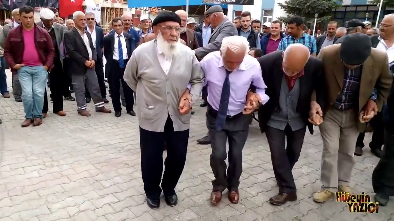 HÜSEYİN AMCA DAVUL ZURNAYLA COŞTU