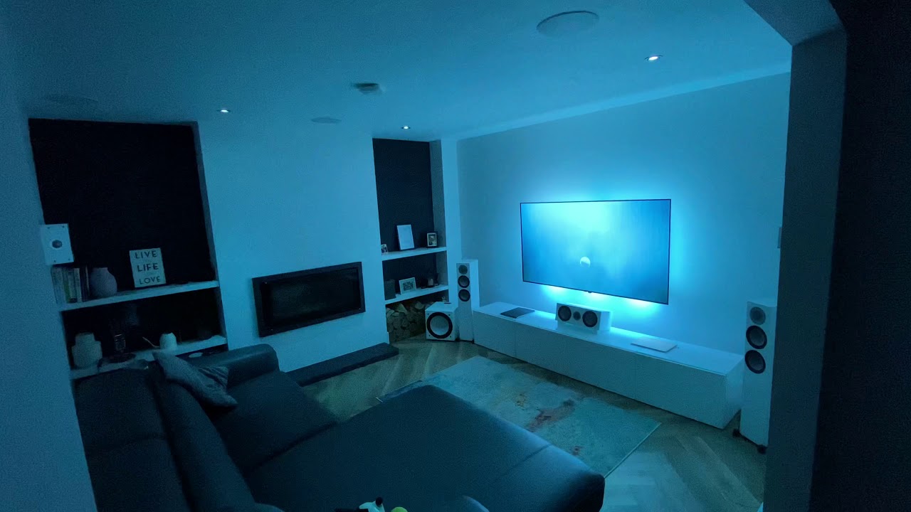 Philips Hue Ambilight Show / Hue Play Sync Box / Hue Play Gradient/ Hue  Bulb 