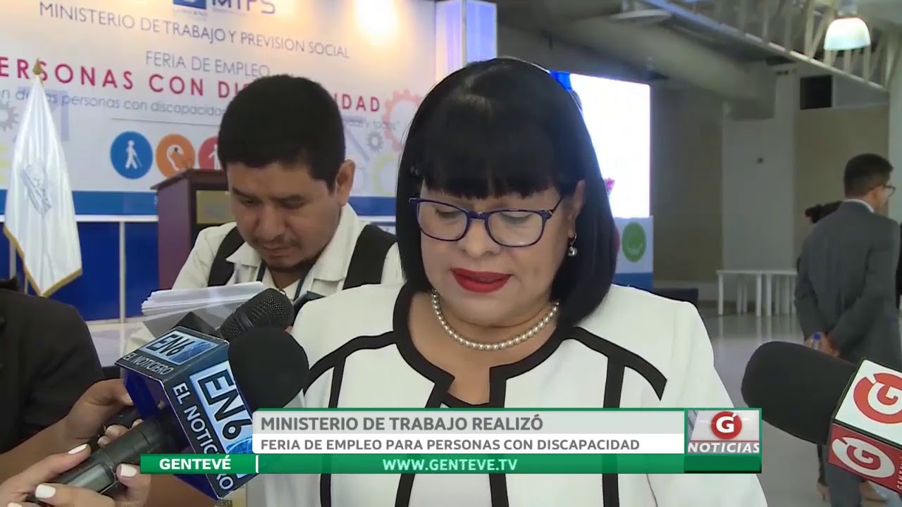 MINISTERIO DE TRABAJO REALIZÓ FERIA DE EMPLEO PARA PERSONAS CON DISCAPACIDAD newspaper mockup