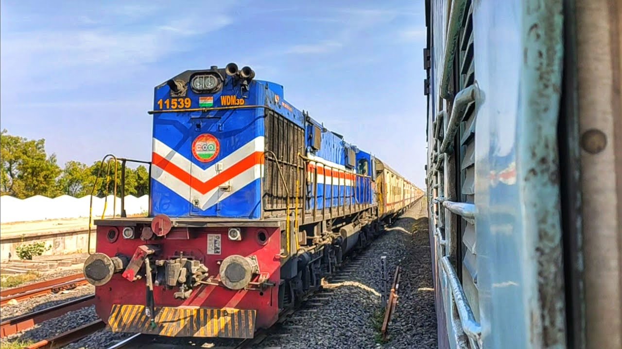 Utkrisht Rakes Full Utkrisht Rake of Nathdwara-Okha Express Hauled by VaTvA WDM 3D ...
