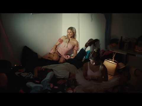 Elizabeth Nichols - Nice Girl (Official Visualizer)