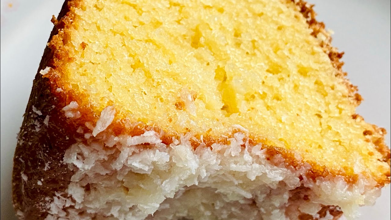 BOLO DE MARACUJÁ COM COCO DE LIQUIDIFICADOR - MOLHADINHO E SUPER FOFINHO