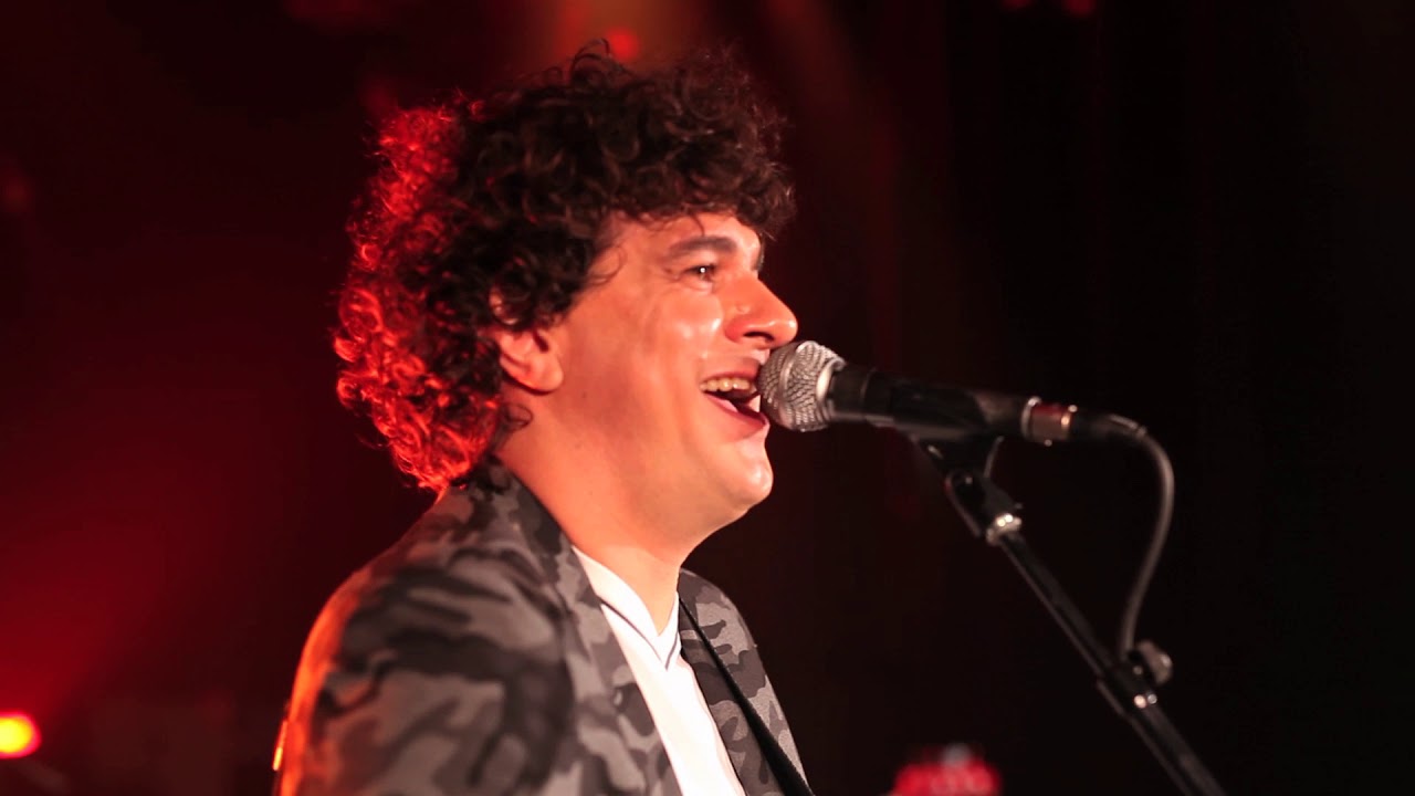 Extraits du spectacle FUN NOIR de Jérôme Charlebois au National! YouTube