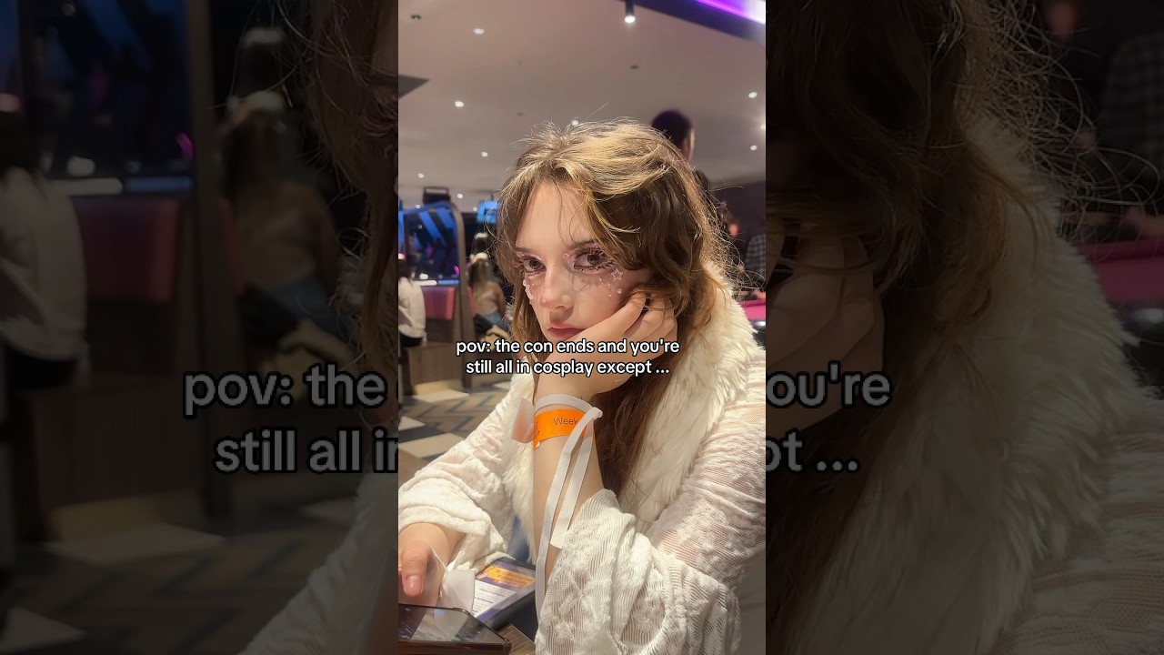 i don't blame her tbh #cosplay #animeconvention #cosplayer #genshinimpact #madomagica