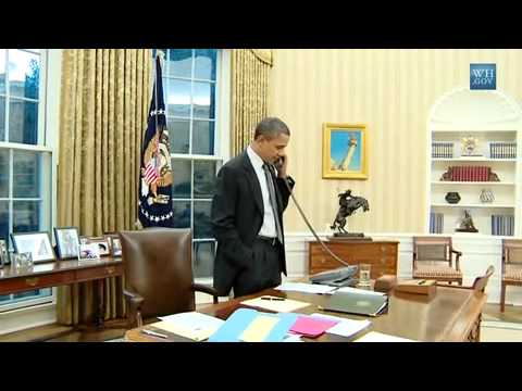 United States President Barack Obama calls the MLB 2010 World Series Champion San Francisco Giants