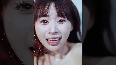 外賣小伙在美女總裁家裡意外觸電，醒來後竟然獲得了透視眼和預知未來的能力，在數次救了女總裁後徹底將她征服，爭著搶著要嫁給他#ShortFilm#爽劇