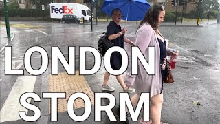 🇬🇧⚠️ LONDON THUNDERSTORM, 100 CANCELED FLIGHTS AT GATWICK AIRPORT AFFECTING 15.000 PASSENGERS, 4KHDR