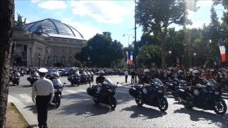 Convoi de la Reine Elizabeth II dans Paris//Convoy of Queen Elizabeth II in Paris