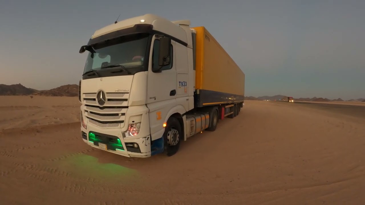 Saudi Arabia 🇸🇦 trucking 