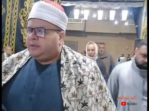 لحظة وصول الشيخ صديق محمود صديق المنشاوي عزاء المرحوم الاستاذ خلف نجيب عارف مركز البلينا سوهاج 2021