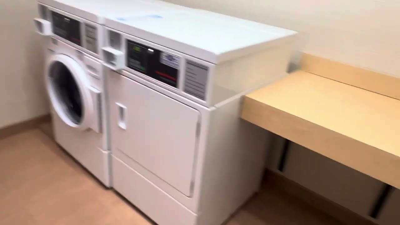 Hotel Tour Comfort Inn & Suites Stadium Location Green Bay WI  