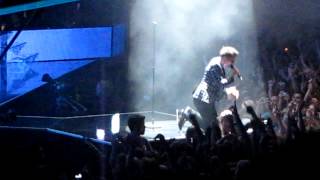 Follow me Muse @ Bercy 10-18-2012