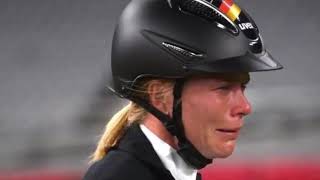 Annika Schleus Modern Pentathlon Medal Hopes Dashed As Horse Fails To Jump At Tokyo Olympics