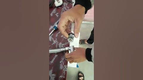 Hướng dẫn cách vệ sinh màng lọc bồn cầu thông minh C1805S3