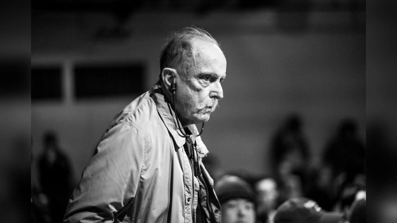 Alvin Lucier: I Am Sitting In A Room (1969) - YouTube