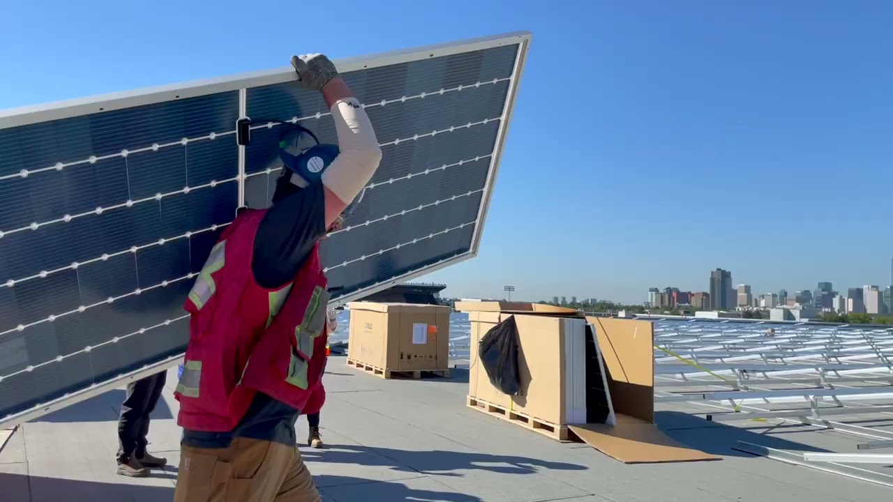 Largest rooftop solar array in Canada being constructed in Edmonton