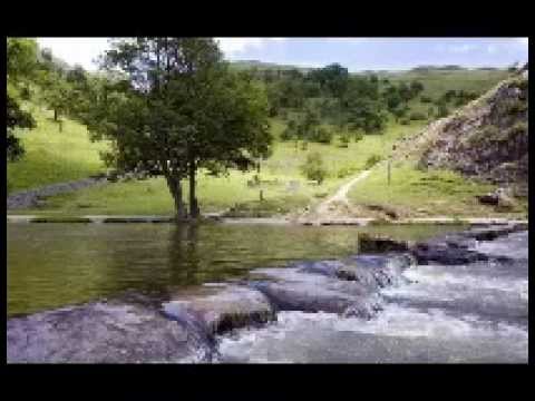 انا من تراب والارادة هي سرك فيه عبد الحليم حافظ