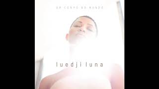 Video thumbnail of "Luedji Luna - Banho de Folhas"