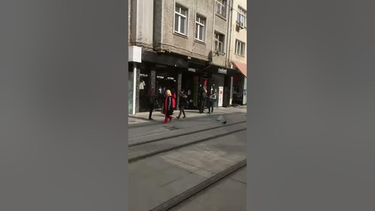 Френски институт в София - YouTube