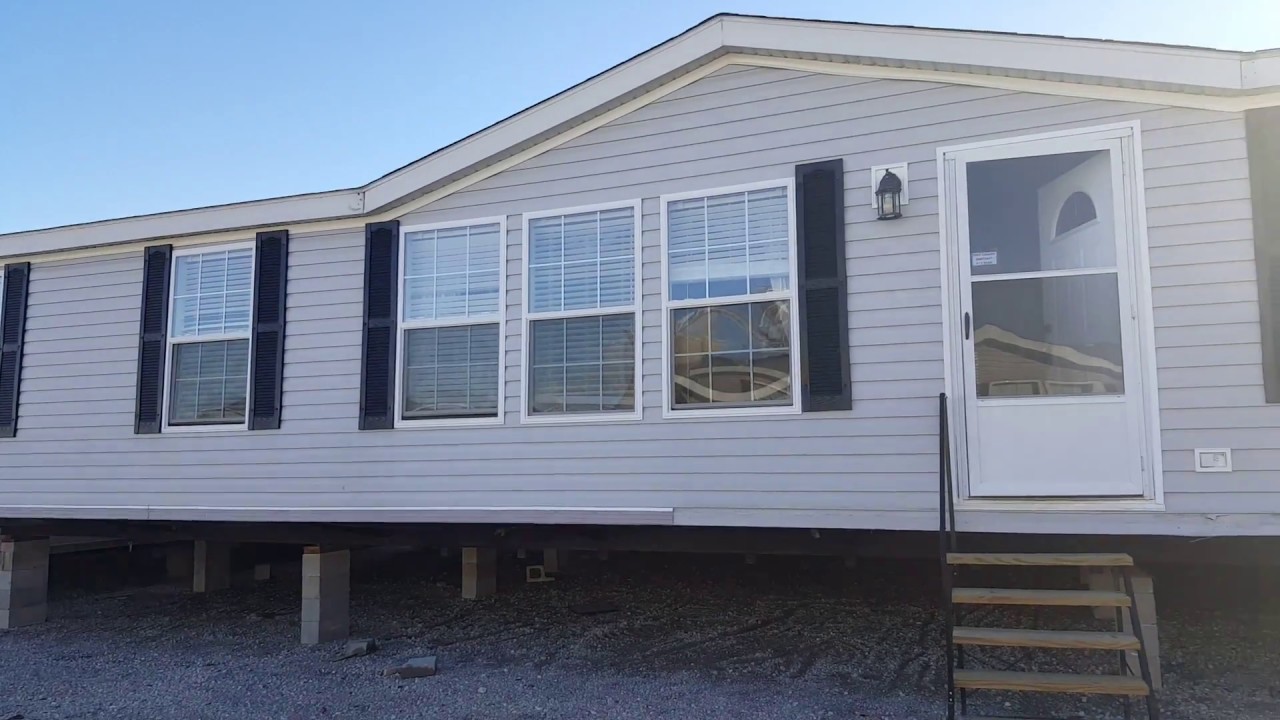 5345T 2003 Cavalier 32x80 4bed 2bath. Great home full of quality