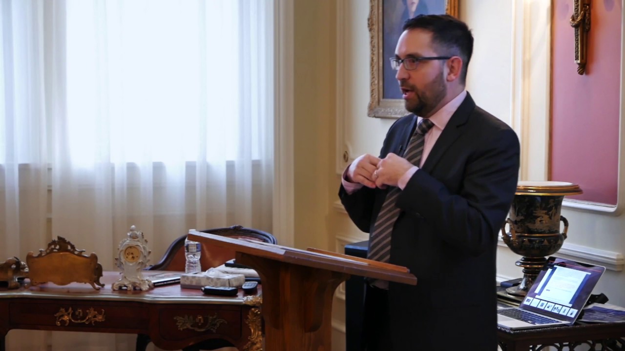 Geraldo Cadava: On the Rise & Fall of a Conservative Hispanic Movement, 1960s-1990s camera iphone 8 plus apk