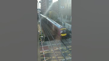 EMR Class 170 (170535) passing Brayford Crossing