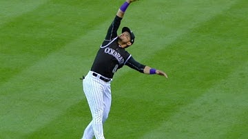 LAD@COL: Parra catches a line drive to left field