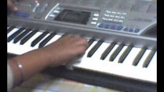 Video thumbnail of "SUNO GAUR SE DUNIYA WALO ON PIANO"