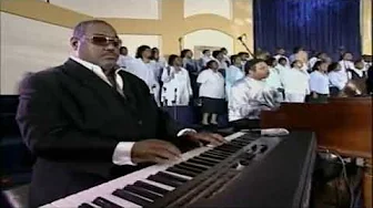 Shirley Caesar - Jesus, I love calling your name Shirley Caesar - Jesus, I love calling your name