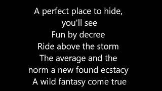 Twisted Sister - Come out and play (Lyrics)