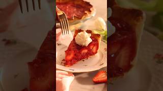 Make the Most Amazing Strawberry Pie!