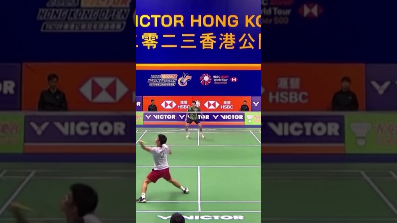 Badminton headshot attack 🤕 