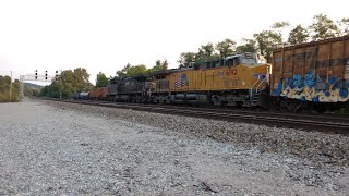 NS 4032 leads NS 171 with UP 2nd (9/15/2022)