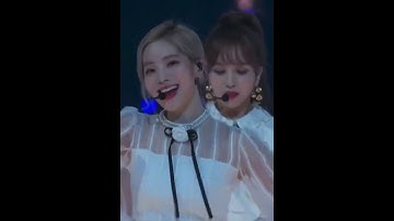 Dahyun The Camera Hunting Queen #twice